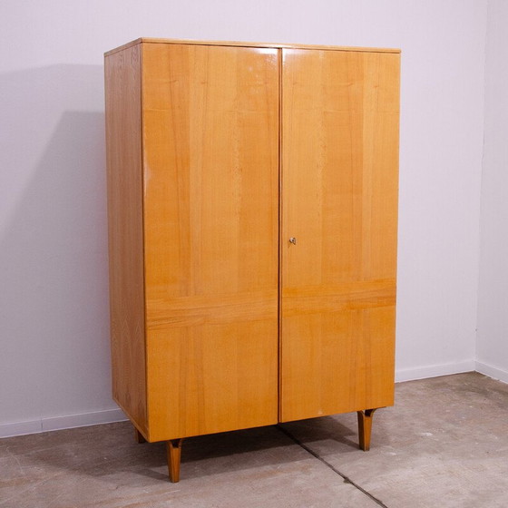 Image 1 of Armoire vintage en frêne et contreplaqué pour Novy Domov, Tchécoslovaquie 1970