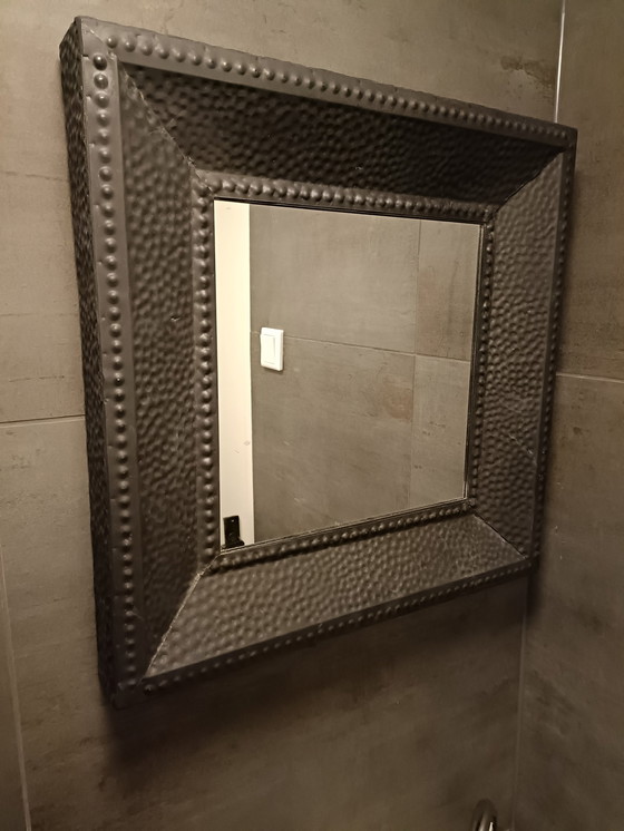 Image 1 of Miroir en métal noir
