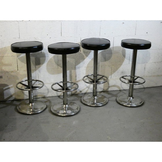 Image 1 of Ensemble de 4 tabourets vintage en acier inoxydable poli et en skaï noir, 1970