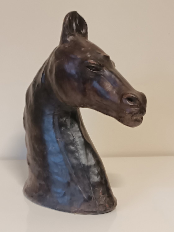 Image 1 of Tête de cheval en cuir