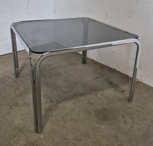 Table basse de l'ère spatiale