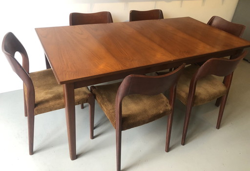 Table vintage Niels Otto Møller avec chaises modèle 71