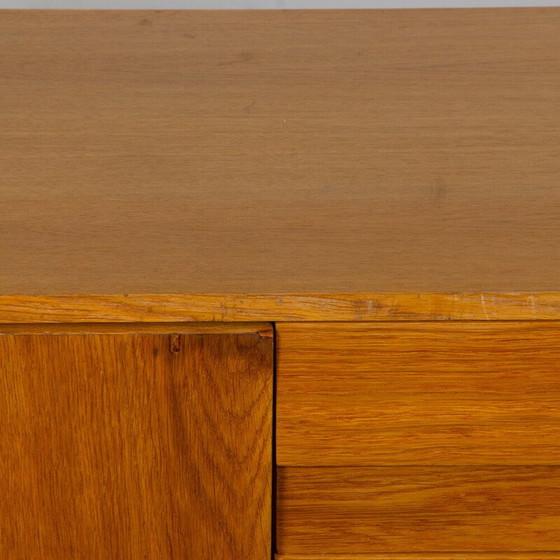 Image 1 of Commode vintage modèle U-458 en chêne par Jiri Jiroutek pour Interier Praha, Tchécoslovaquie 1960