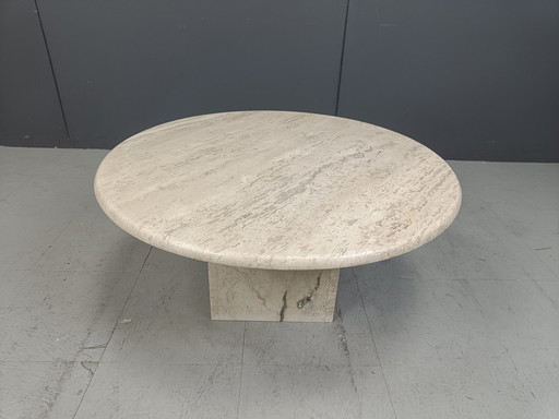 Table basse ronde en travertin, 1970S