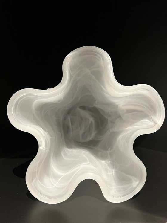 Image 1 of Vase tulipe "Milk" au design danois - Aida Denmark