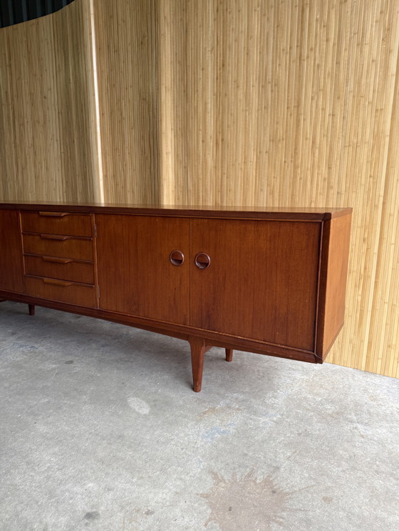 Image 1 of Buffet bas vintage en teck