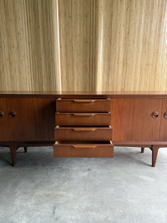 Image 1 of Buffet bas vintage en teck