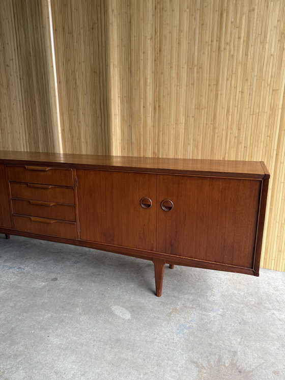 Image 1 of Buffet bas vintage en teck