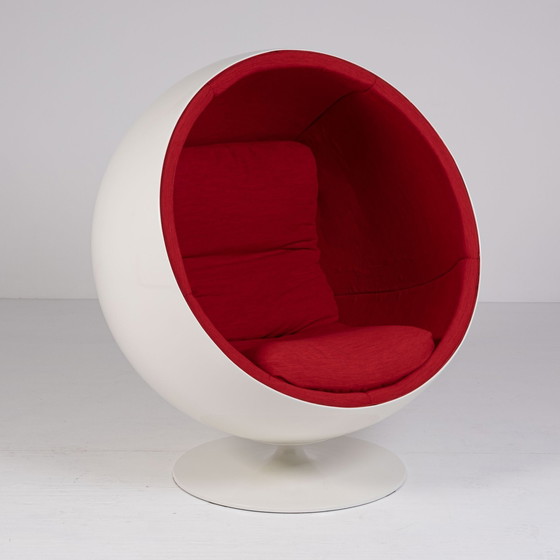 Image 1 of Asko Armchair - Ball Chair - Aluminium, fibre de verre, textile
