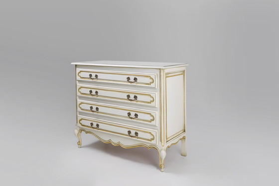 Image 1 of Commode Louis Xv du 20ème siècle