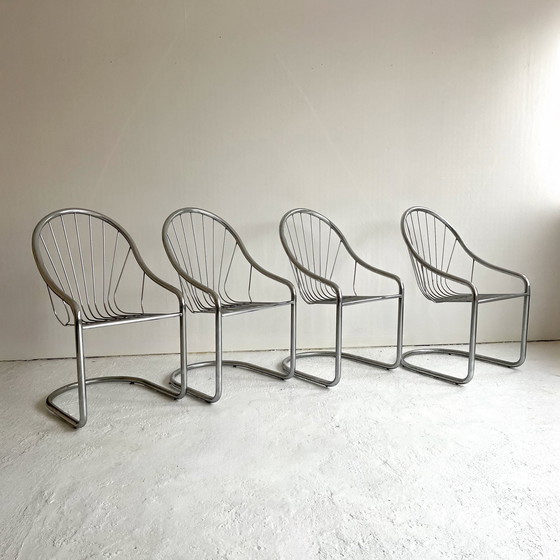 Image 1 of 4 Chaises chrome