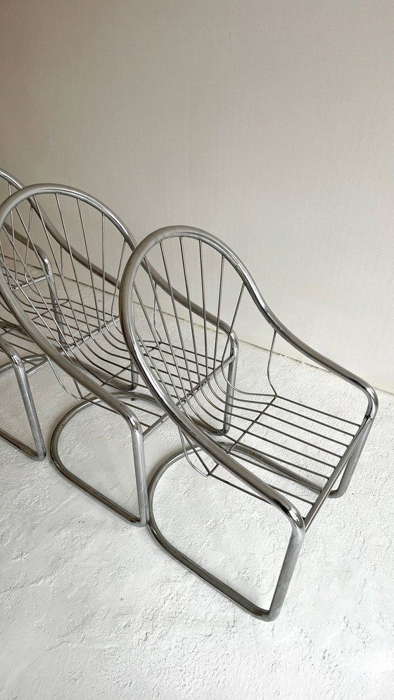 Image 1 of 4 Chaises chrome