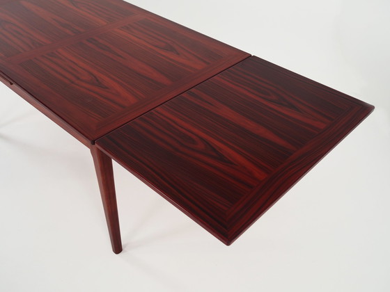 Image 1 of Table en bois de rose, design danois, années 1970, fabricant : Skovby