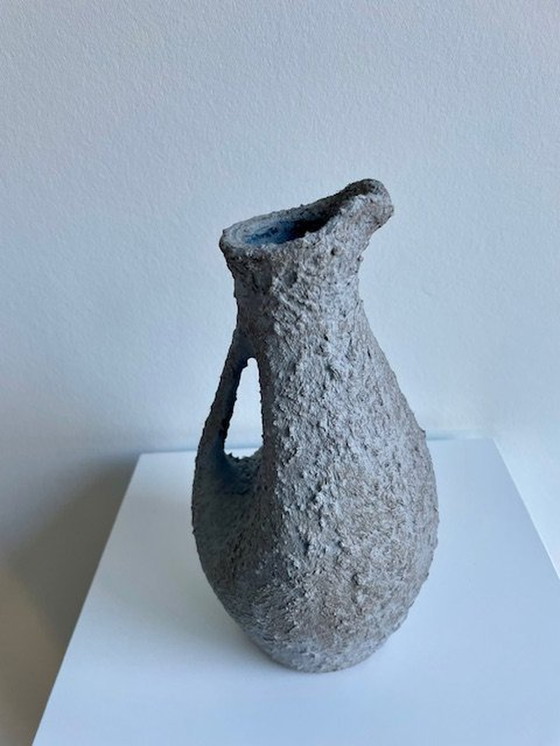 Image 1 of Jarre/Vase Rustique Gris Avec Surface Rugueuse - Céramique Et Verre