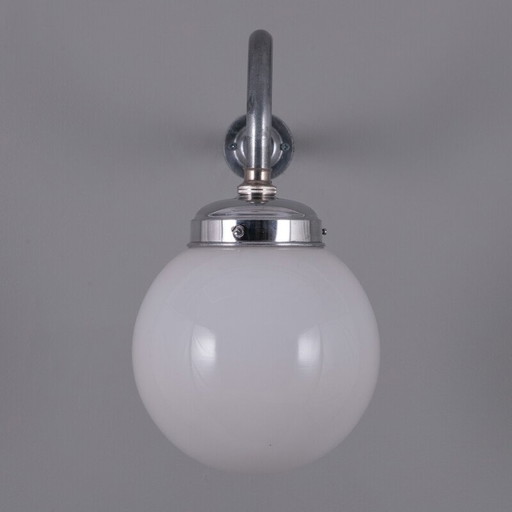 Applique vintage en verre opalin, 1950