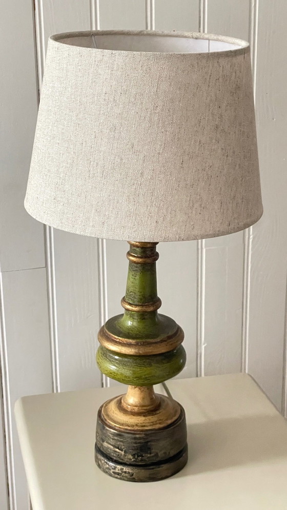 Image 1 of Lampe Vintage En Bois Tourné Chic Dorée