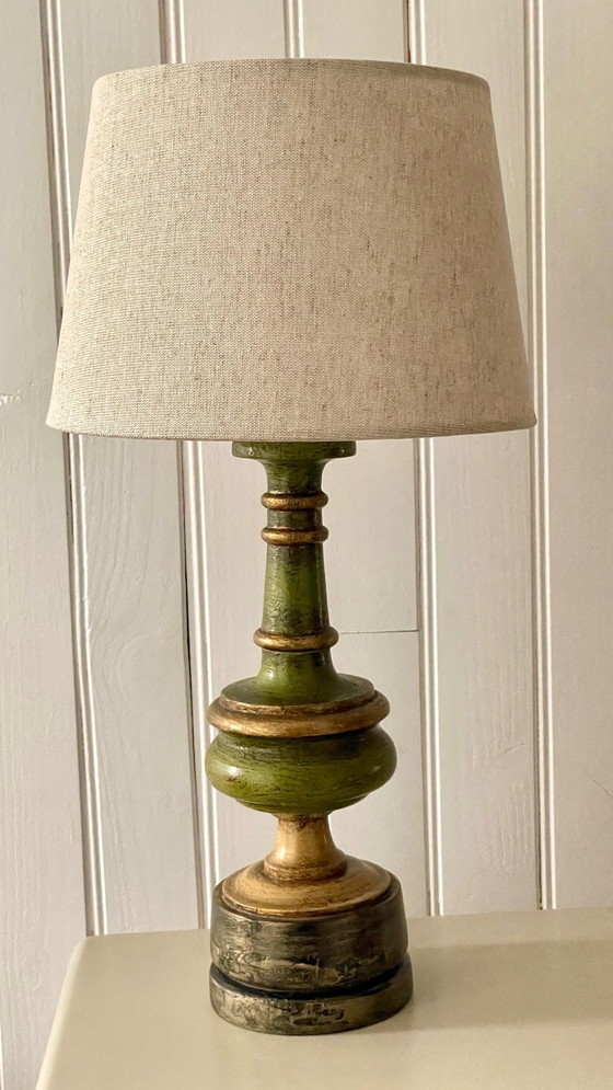 Image 1 of Lampe Vintage En Bois Tourné Chic Dorée