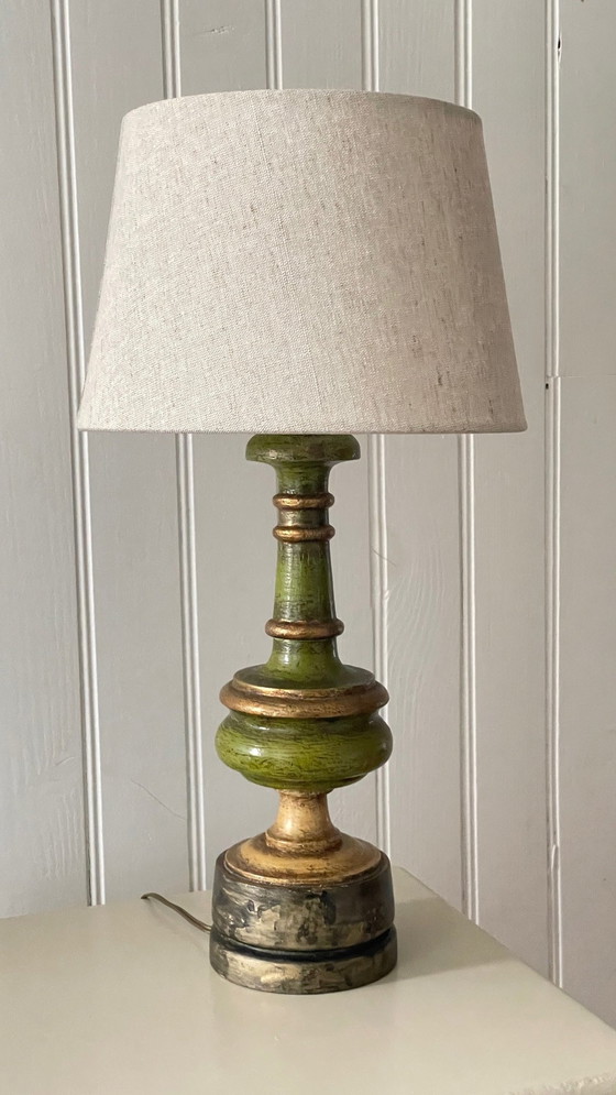 Image 1 of Lampe Vintage En Bois Tourné Chic Dorée