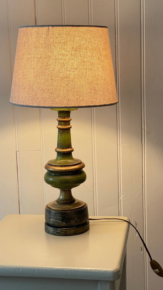 Image 1 of Lampe Vintage En Bois Tourné Chic Dorée