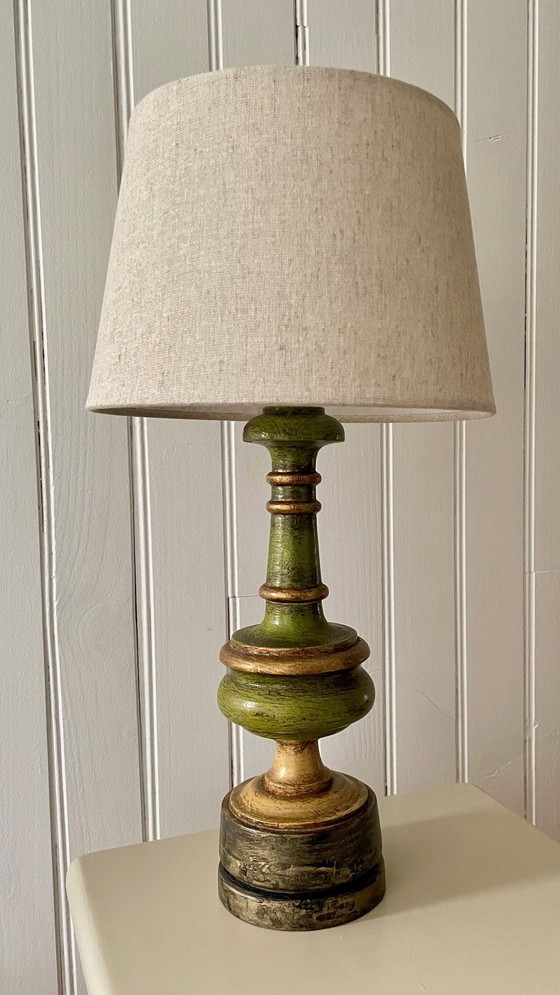 Image 1 of Lampe Vintage En Bois Tourné Chic Dorée