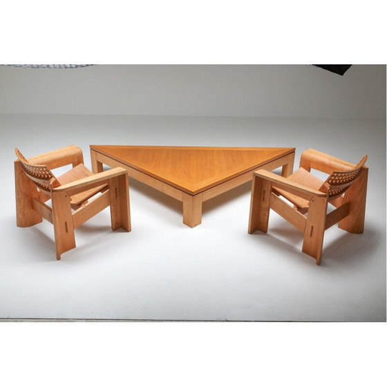 Image 1 of Table basse triangulaire postmoderne en orme, France 1970