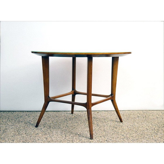 Image 1 of Table ronde vintage en bois de noyer massif et verre, 1950