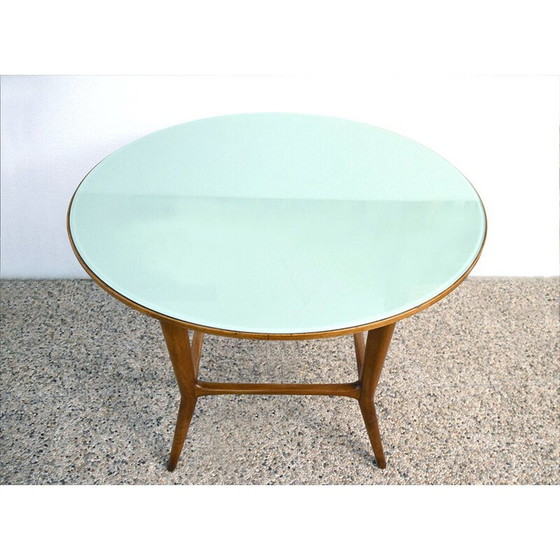 Image 1 of Table ronde vintage en bois de noyer massif et verre, 1950