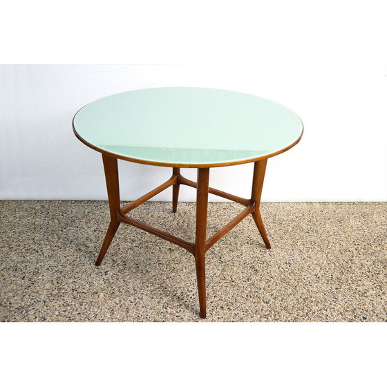 Image 1 of Table ronde vintage en bois de noyer massif et verre, 1950