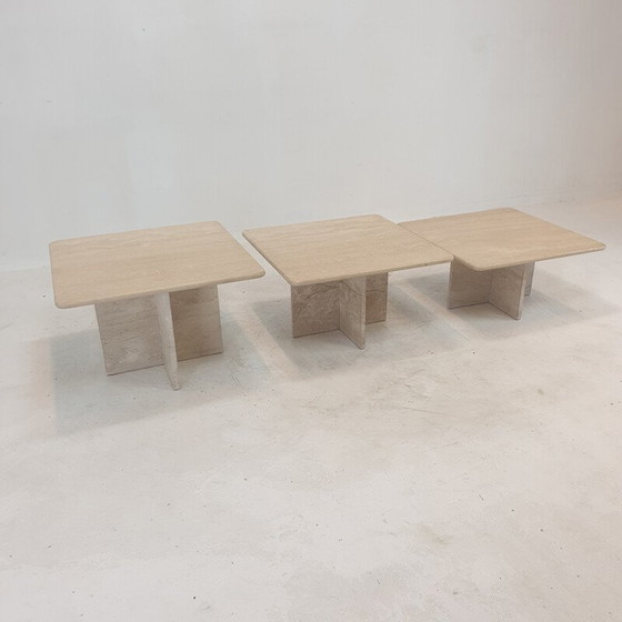 Image 1 of Tables gigognes italiennes en travertin, 1980