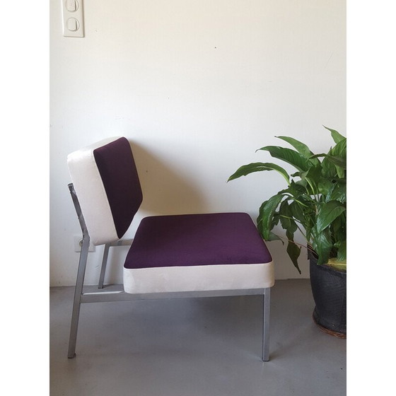 Image 1 of Chaise basse vintage blanche et violette France 1970