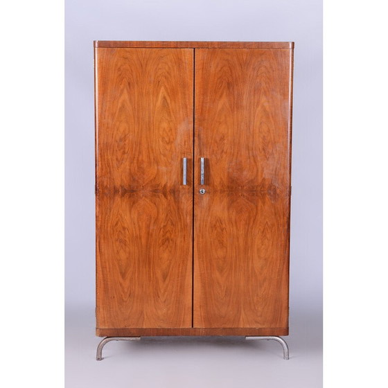 Image 1 of Armoire vintage en noyer Bauhaus par Robert Slezak, République Tchèque 1930-1939s