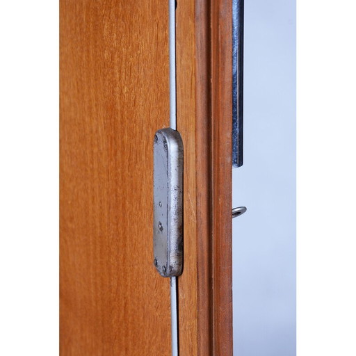 Armoire vintage en noyer Bauhaus par Robert Slezak, République Tchèque 1930-1939s