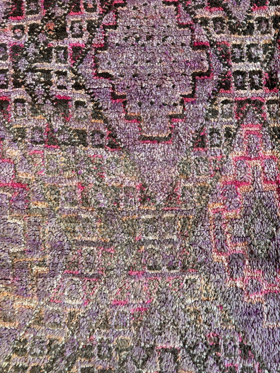 Image 1 of Werda - Tapis marocain en laine violet et rose