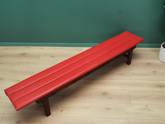 Image 1 of Banc en cuir écologique rouge, design danois, 1990S, production : Danemark