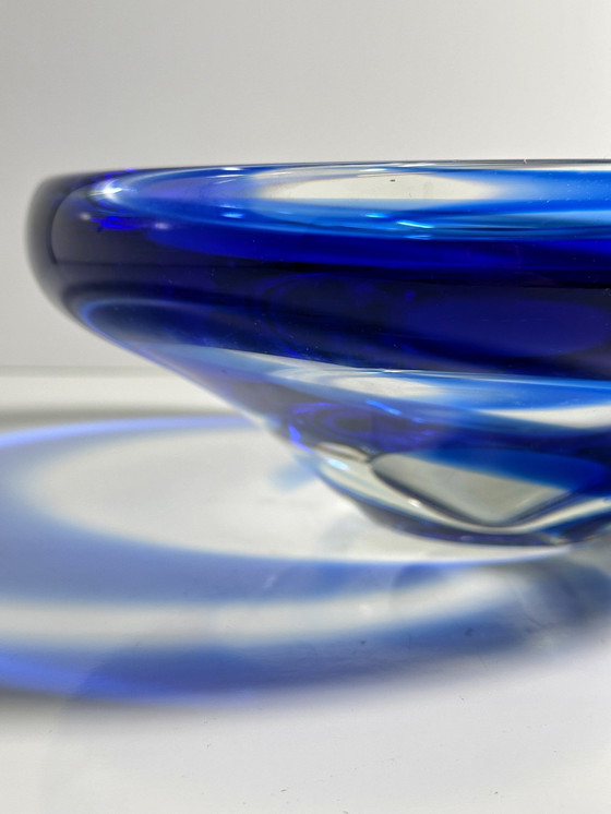 Image 1 of Vintage Bohème lourde Coupe en verre Bleu cobalt Swirl Mid Century Cz Ultramarine Bleu 70Er 70S 1970 80Er