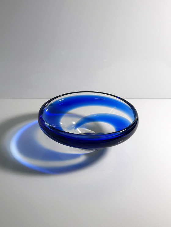 Image 1 of Vintage Bohème lourde Coupe en verre Bleu cobalt Swirl Mid Century Cz Ultramarine Bleu 70Er 70S 1970 80Er