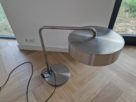 Image 1 of Très grande lampe de table lourde à vendre - Acier inoxydable chromé - 65 Cm