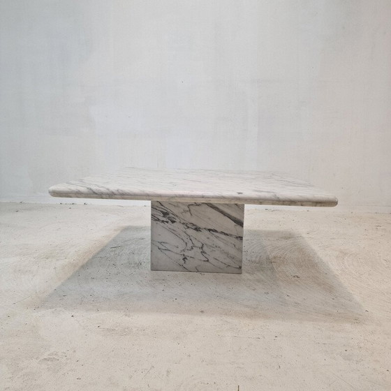 Image 1 of Table basse italienne vintage en marbre de Carrare, 1980