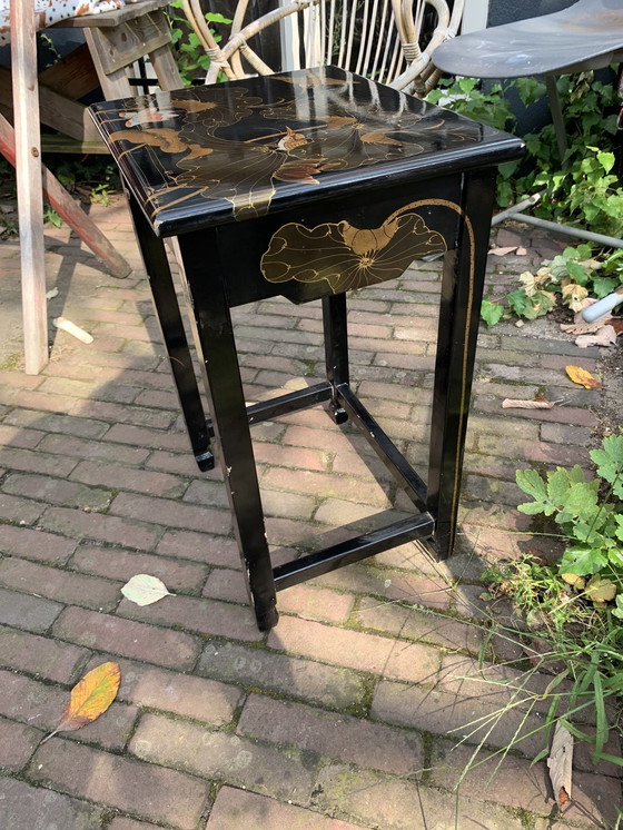 Image 1 of Tables anciennes en laque japonaise