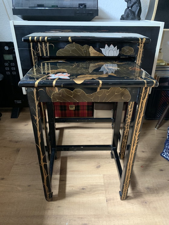 Image 1 of Tables anciennes en laque japonaise
