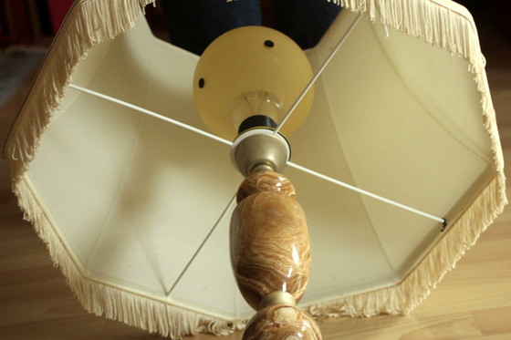 Image 1 of Vintage Grande lampe de salon Lampe de table Sur pied en onyx