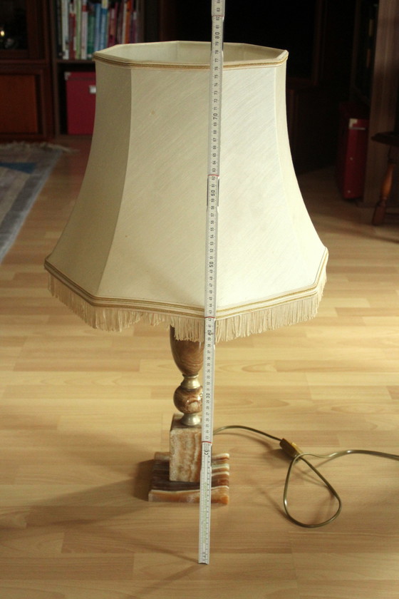 Image 1 of Vintage Grande lampe de salon Lampe de table Sur pied en onyx