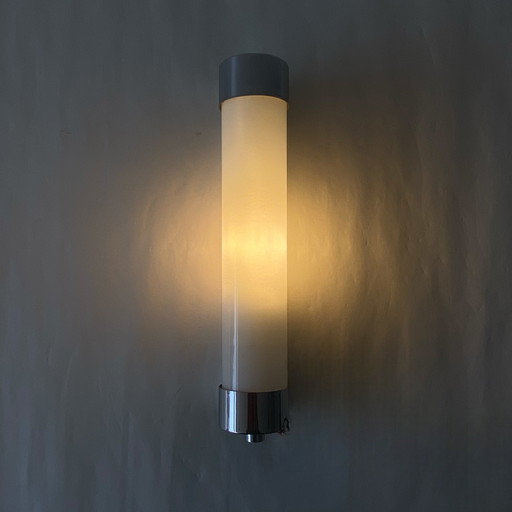 Lampe Applique Tube Opaline Et Laiton Chromé