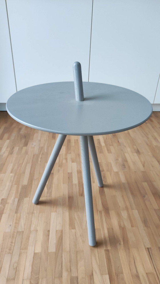 Image 1 of Table d'appoint moderne