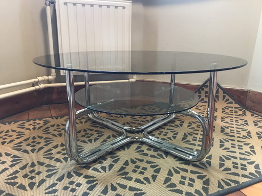 Table basse design en chrome