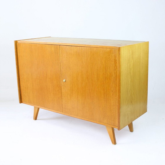 Image 1 of Buffet vintage U 450 en bois de chêne par Jiri Jiroutek pour Interier Praha, Tchécoslovaquie années 1960