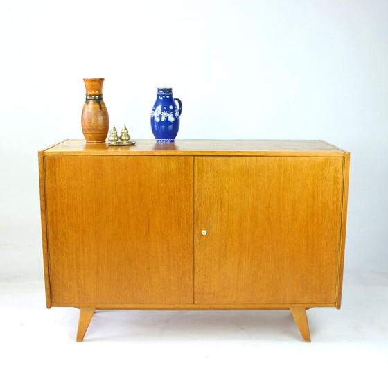 Image 1 of Buffet vintage U 450 en bois de chêne par Jiri Jiroutek pour Interier Praha, Tchécoslovaquie années 1960