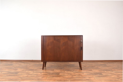 Buffet danois à portes à tambour en teck, Mid Century, 1960S