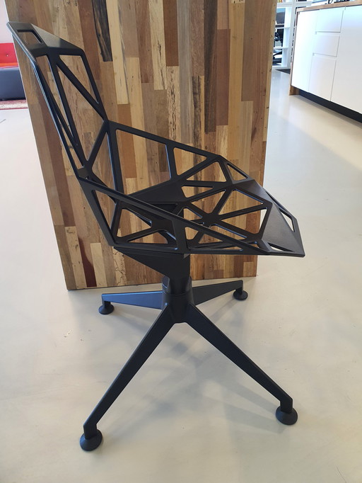 8X Magis Chair One 4Star (Enchère par pièce)