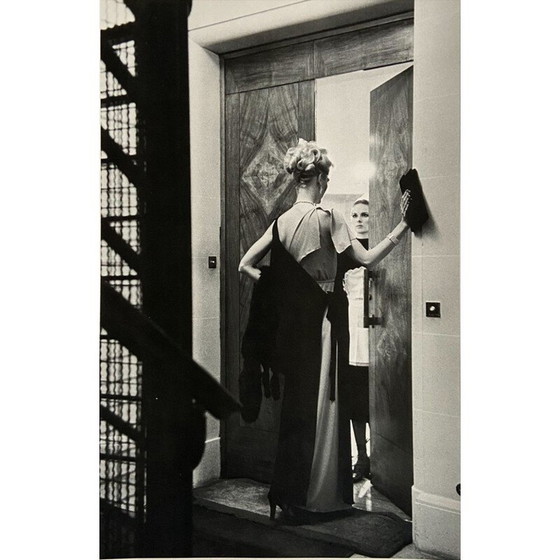 Image 1 of Photolithographie vintage "16e arrondissement, Paris, 1976" par Helmut Newton, 1980